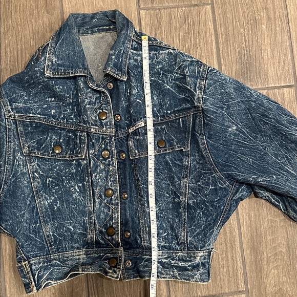 The Boss Vintage 80’s Blue Denim Jacket, Acid Wash. Cropped. Puff arms. Small - Picture 6 of 10